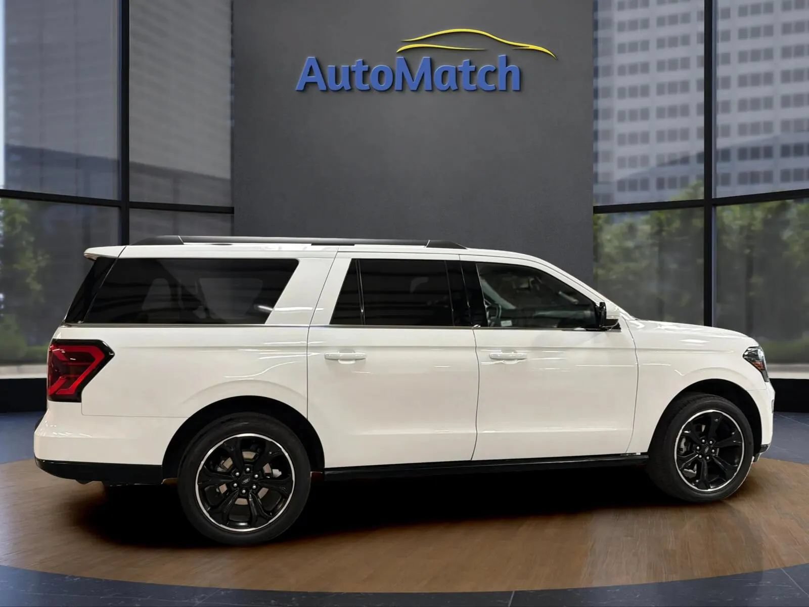 Used 2024 Ford Expedition Max Limited AWD/4WD image 12