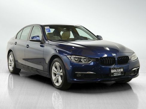 Used 2017 BMW 328d xDrive Sedan AWD/4WD image 7
