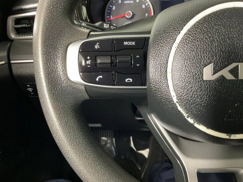 Used 2022 Kia K5 LXS FWD image 23