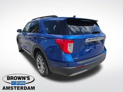 Used 2023 Ford Explorer XLT w/ Equipment Group 202A AWD/4WD image 6