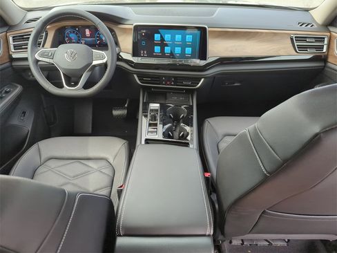 New 2026 Volkswagen Atlas SE image 21