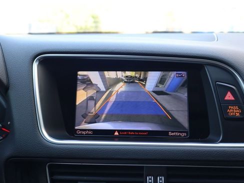 Used 2017 Audi Q5 2.0T Premium Plus w/ Technology Package image 22