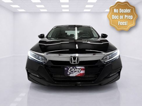Used 2018 Honda Accord EX image 2