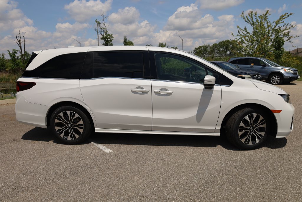 New 2027 Honda Odyssey Elite image 7