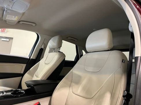 Used 2017 Ford Edge Titanium w/ Technology Package image 16
