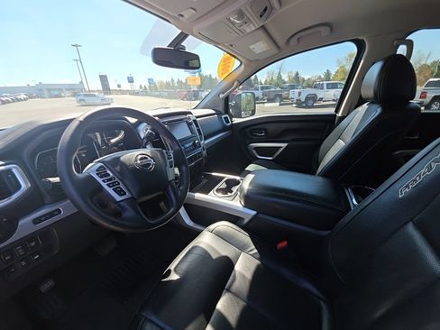 Used 2018 Nissan Titan PRO-4X AWD/4WD image 19