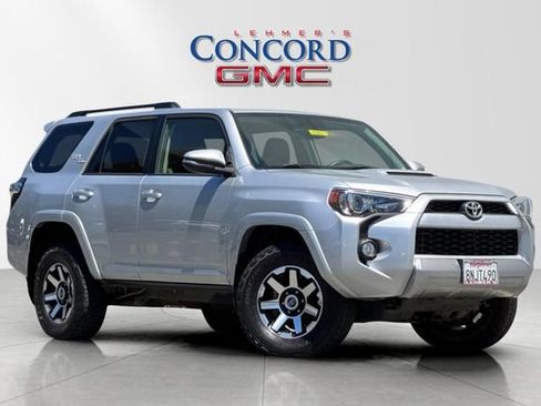Used 2019 Toyota 4Runner TRD Off-Road Premium AWD/4WD image 2