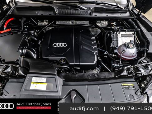 Used 2023 Audi Q5 2.0T Premium w/ Convenience Package image 11