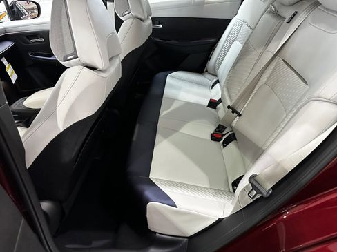 New 2026 Nissan Leaf Platinum+ w/ Illuminated Package FWD image 19