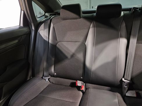 Used 2022 Honda Civic Sport image 12