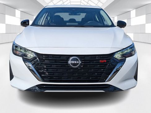 Certified 2025 Nissan Sentra SR w/ SR Premium Package image 2
