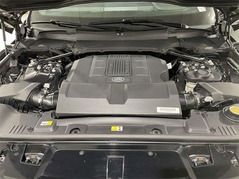 Used 2019 Land Rover Range Rover Sport Supercharged image 24