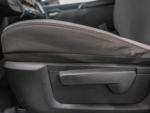 Used 2021 RAM 2500 Big Horn image 33