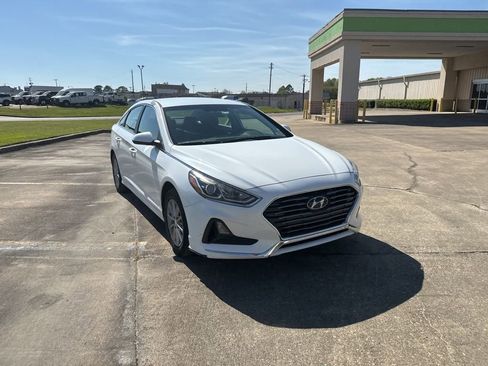 Used 2019 Hyundai Sonata SE image 2