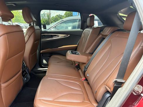 Used 2023 Lincoln Nautilus Reserve w/ Luxury Package AWD/4WD image 8