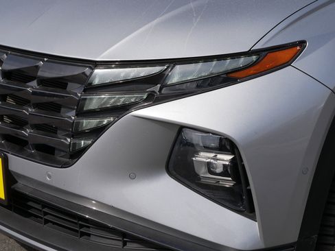 Used 2023 Hyundai Tucson Limited image 16