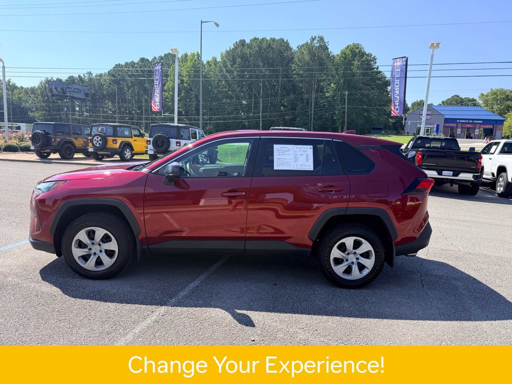 Used 2023 Toyota RAV4 LE FWD image 3