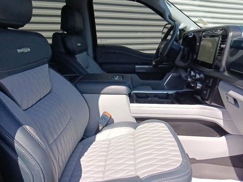 Certified 2024 Ford F450 Limited w/ FX4 Off-Road Package image 33