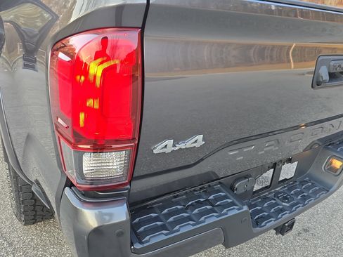 Used 2023 Toyota Tacoma SR5 image 33