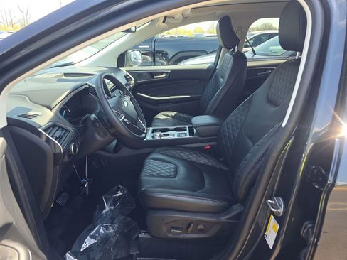 Used 2024 Ford Edge Titanium w/ Equipment Group 301A AWD/4WD image 5