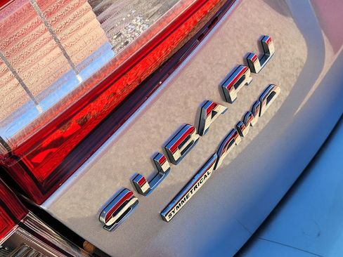 Used 2018 Subaru Impreza 2.0i image 4