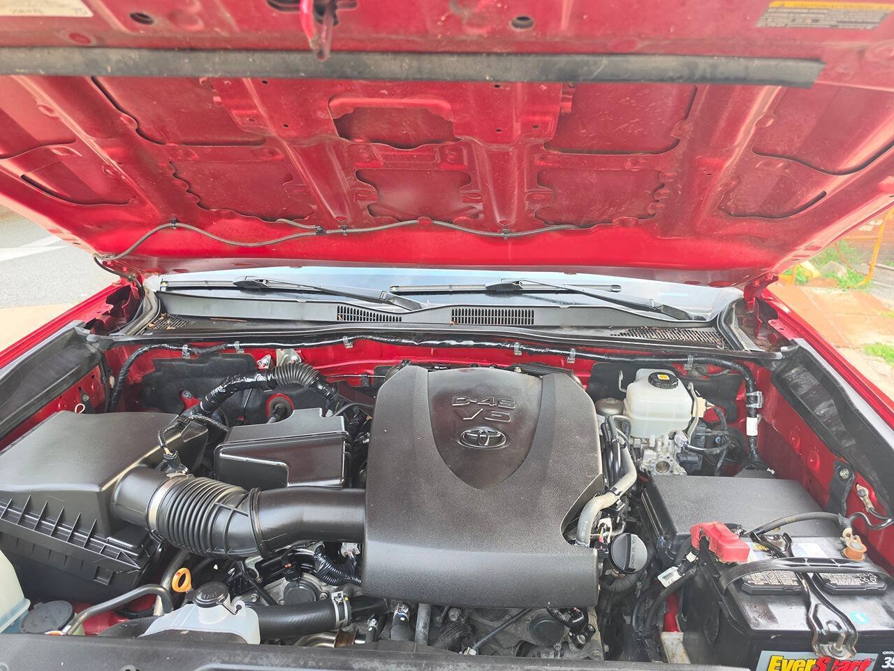 Used 2019 Toyota Tacoma TRD Off-Road AWD/4WD image 63