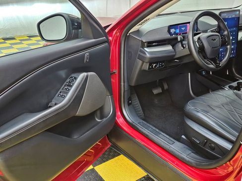 Used 2023 Ford Mustang Mach-E Select image 20