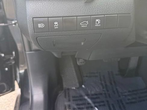 Used 2024 Toyota Camry SE FWD image 15