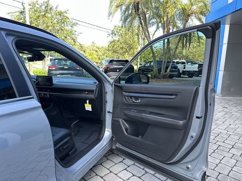 Used 2025 Honda CR-V Sport-L image 23