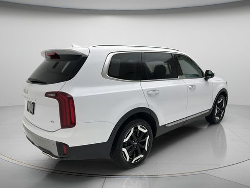 Used 2025 Kia Telluride S AWD/4WD image 5