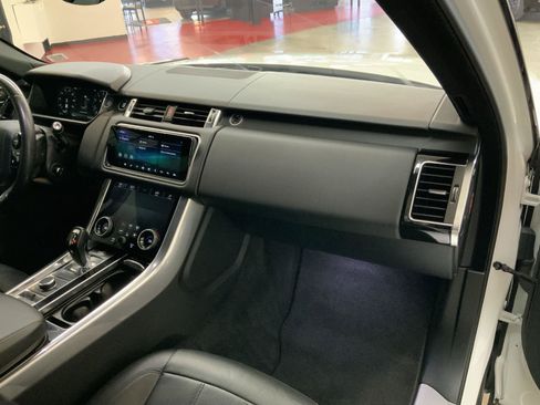 Used 2018 Land Rover Range Rover Sport HSE AWD/4WD image 7