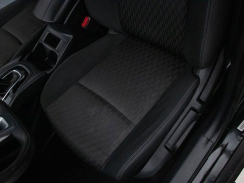 Used 2017 Nissan Rogue S image 29