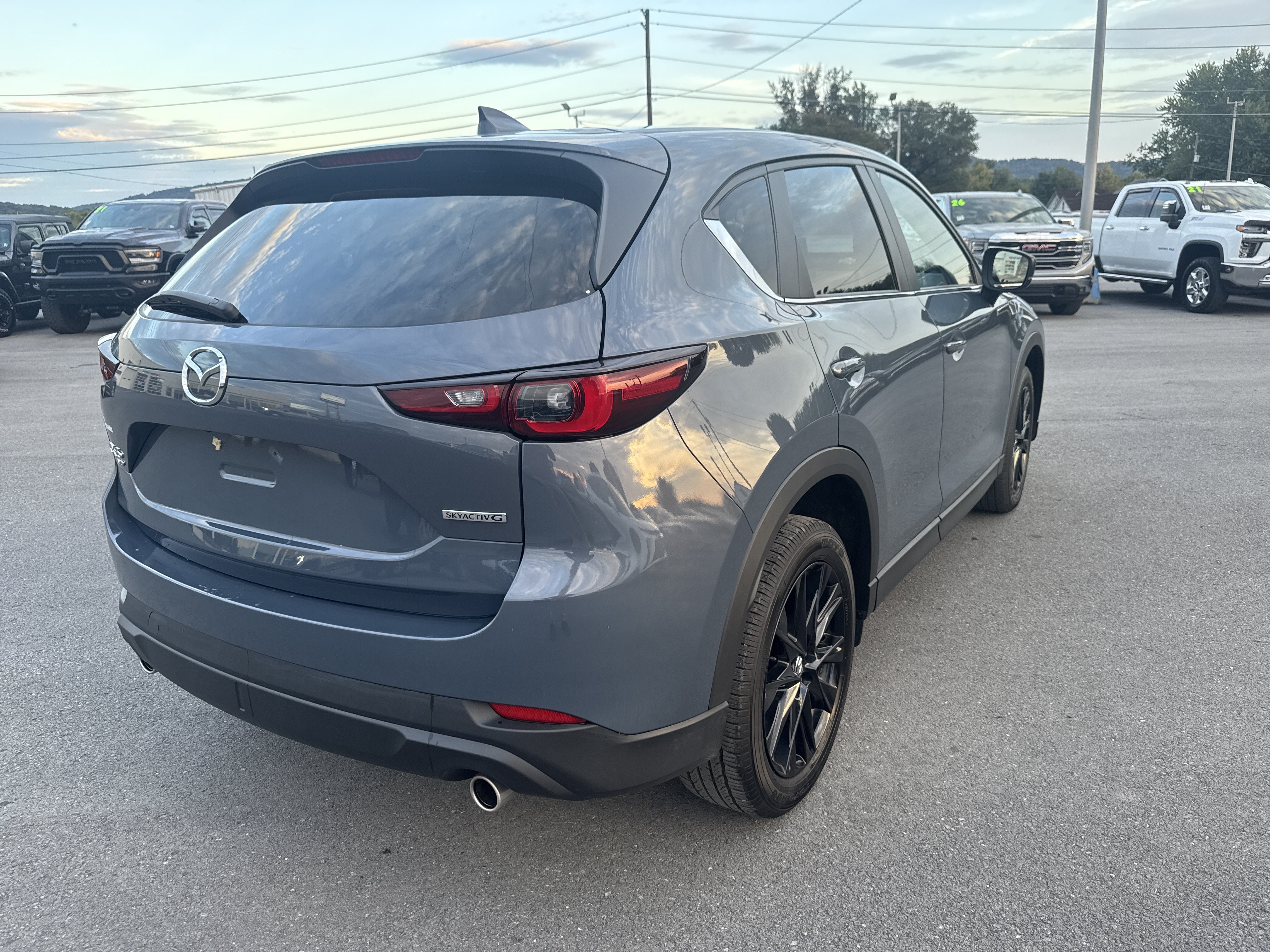 Used 2025 MAZDA CX-5 Carbon Edition AWD/4WD image 3