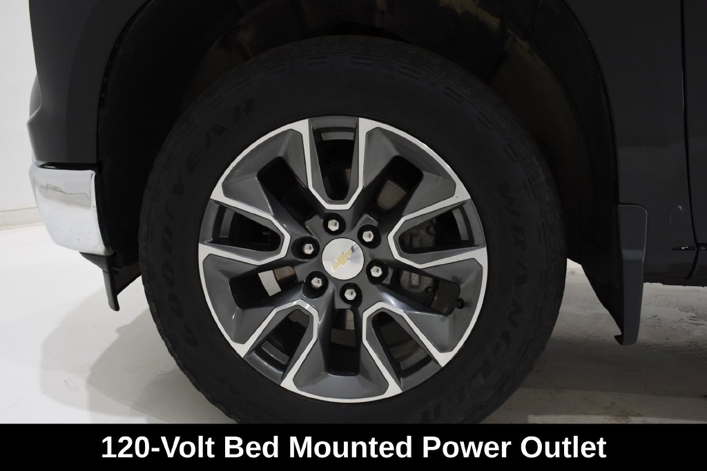 Used 2024 Chevrolet Silverado 1500 LT AWD/4WD image 9