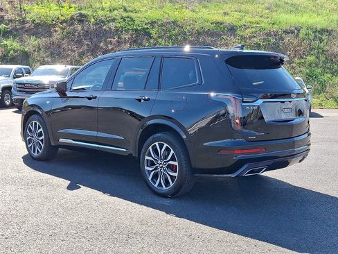 Used 2024 Cadillac XT6 Sport w/ Technology Package image 4