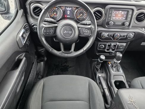 Used 2021 Jeep Gladiator Sport AWD/4WD image 12