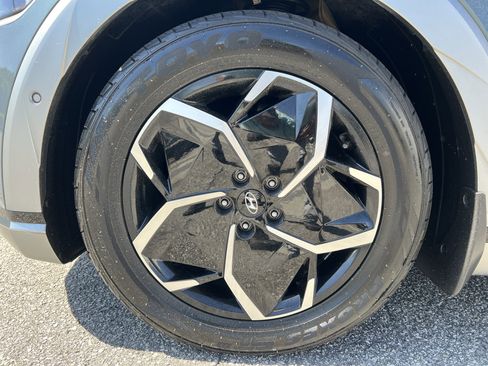 Used 2024 Hyundai Ioniq 5 Limited image 26