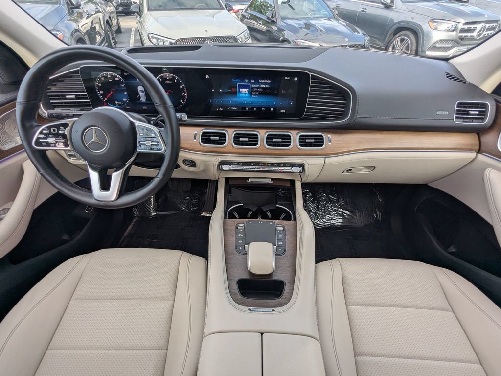 Used 2022 Mercedes-Benz GLE 350 4MATIC image 2