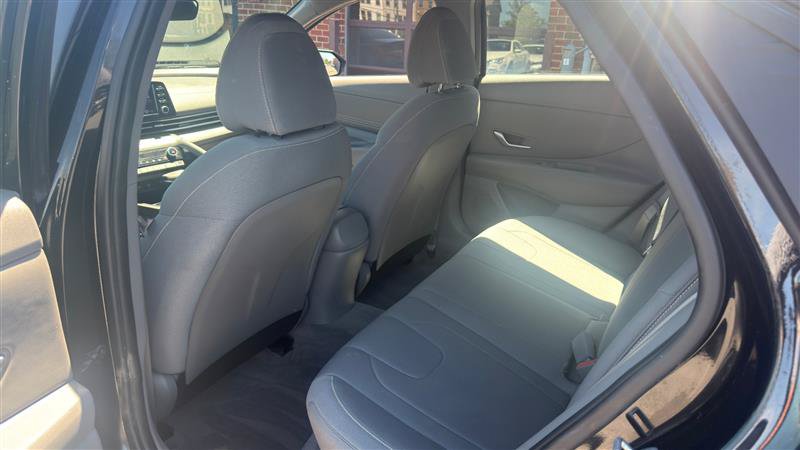 Used 2021 Hyundai Elantra SEL w/ Convenience Package FWD image 19