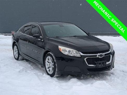 Used 2016 Chevrolet Malibu LT w/ Power Convenience Package image 16