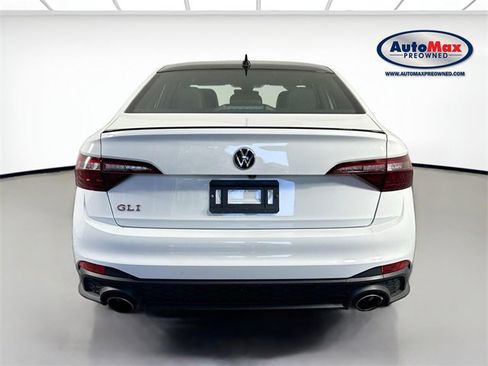 Used 2023 Volkswagen Jetta GLI Autobahn image 8