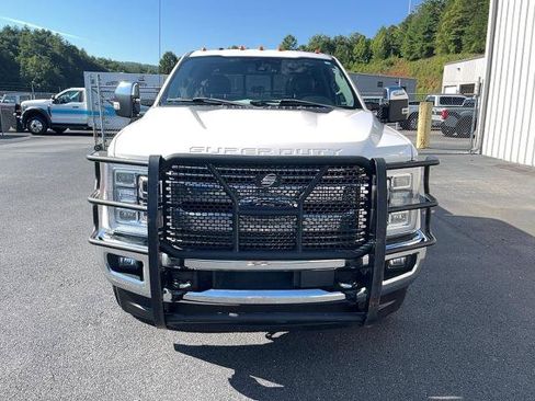 Certified 2018 Ford F350 Lariat w/ Lariat Ultimate Package AWD/4WD image 3