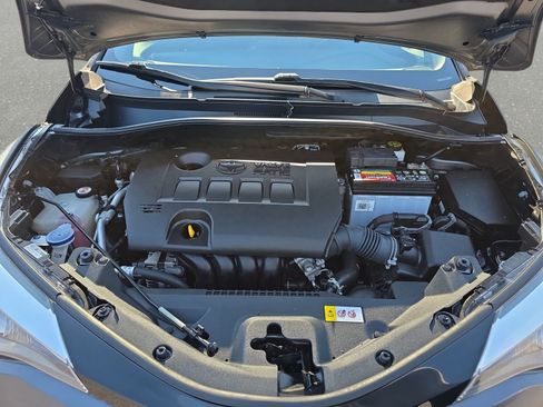 Used 2022 Toyota C-HR XLE FWD image 28