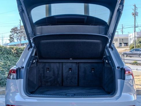 Used 2024 Audi Q4 e-tron Premium Plus image 25