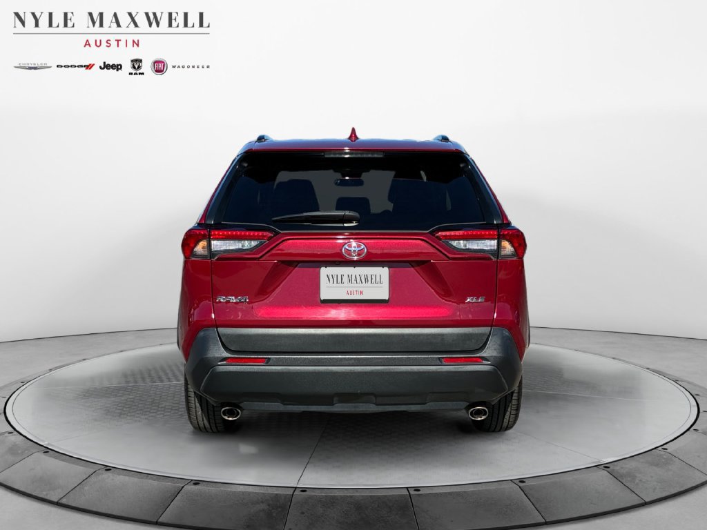 Used 2023 Toyota RAV4 XLE FWD image 15