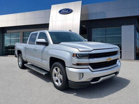Used 2018 Chevrolet Silverado 1500 LT w/ All Star Edition AWD/4WD image 1