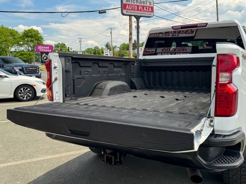 Used 2024 Chevrolet Silverado 2500 W/T AWD/4WD image 15