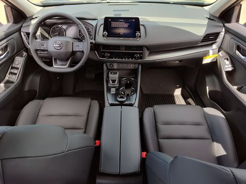 New 2026 Nissan Rogue Dark Armor AWD/4WD image 11