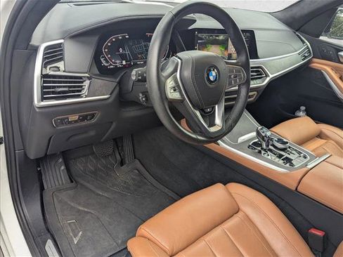 Used 2022 BMW X7 xDrive40i w/ Premium Package image 4