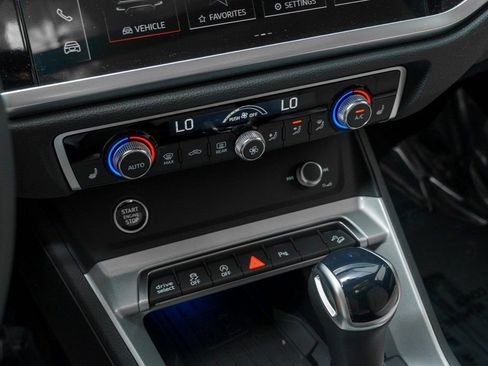 Used 2024 Audi Q3 2.0T Premium Plus w/ Premium Plus Package image 15